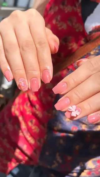 ネイル 関山 志乃のネイルデザイン