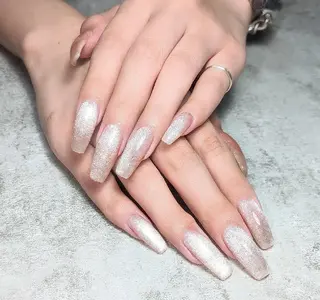 ネイル 塩見 聖子のネイルデザイン