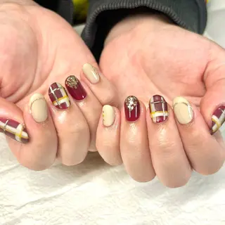 ネイル ラヴィアンローズ所属・S. kurumiのネイルデザイン