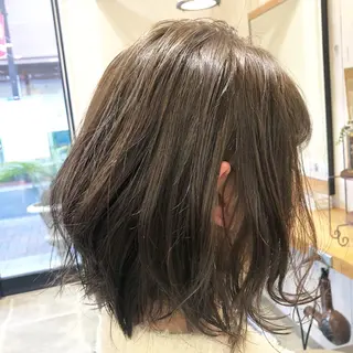 ミディアム カラー 井上 舞のヘアスタイル