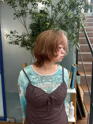 カラー VISION   aoyama所属・かがやしづ ⭐️ハイトーンのヘアスタイル