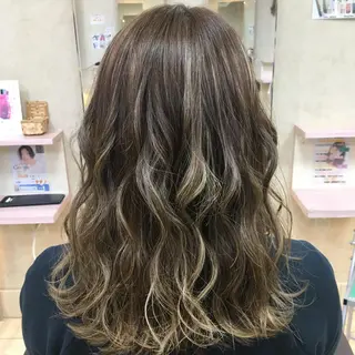 セミロング N＋所属・前田 菜奈子のヘアスタイル