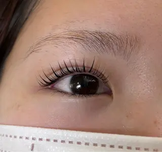 マツエク・マツパ eye lash  Lucia 難波所属・ひらおか ういの眉毛・アイブロウイメージ
