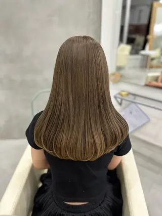 ロング カラー さあや 【透け感/艶感】のヘアスタイル