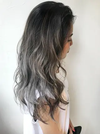 カラー Miku 🇺🇸のヘアスタイル