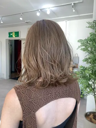 ミディアム ツヤカラー🤍 ARISAのヘアスタイル