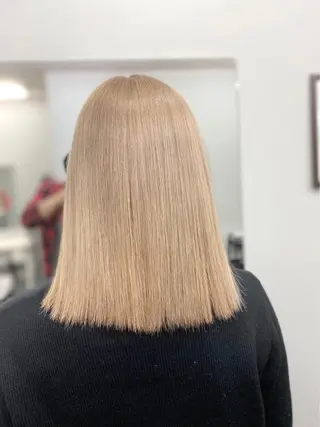 ミディアム カラー ヘアアレンジ キッズ ネイル 🌟ブリーチ特化型 ハイトーンカラー🌟のヘアスタイル