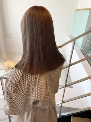 ミディアム カラー ヘアアレンジ アイブロウ ミニボブ/ブリーチ 🌈MISATOのヘアスタイル