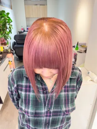 ショート カラー レイヤー/顔周り /いいぬまみかのヘアスタイル