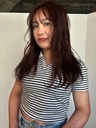 ロング ami/大阪/暖色 /レイヤーカットのヘアスタイル