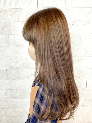 ミディアム 圧倒的美髪ストレート ツダケイタロウのヘアスタイル