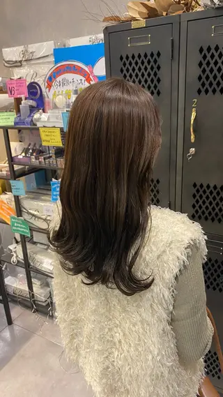 セミロング waku所属・豊橋/菜月/ブリーチ /艶カラーハイトーンのヘアスタイル