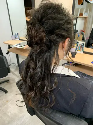 ロング ヘアアレンジ 下妻 カラーエクステ難波のヘアスタイル