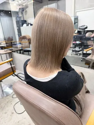 ミディアム カラー AiM 大名　似合わせカットのヘアスタイル