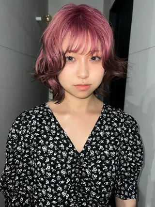 ミディアム カラー eim AYUKAのヘアスタイル
