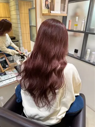 ロング カラー 小峰 星花のヘアスタイル