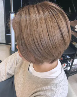 ショート カラー 🌙似合わせ🐈‍⬛ ケア✨又吉のヘアスタイル