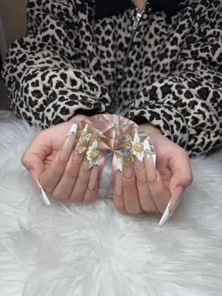 ネイル ANELA サクラのネイルデザイン