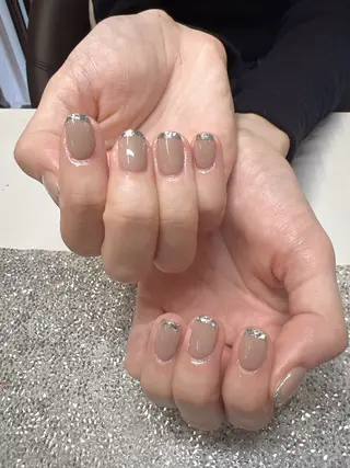 ネイル Guarendo錦糸町店所属・ガレンドウ 白澤 愛子のネイルデザイン