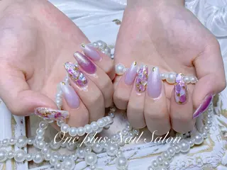 ネイル One Plus Nail Salonのネイルデザイン
