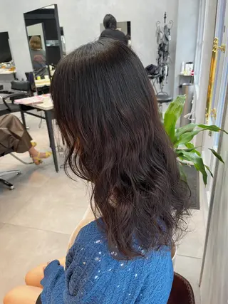 セミロング パーマ 🦩レイヤー|透明感 カラー🦩makoのヘアスタイル