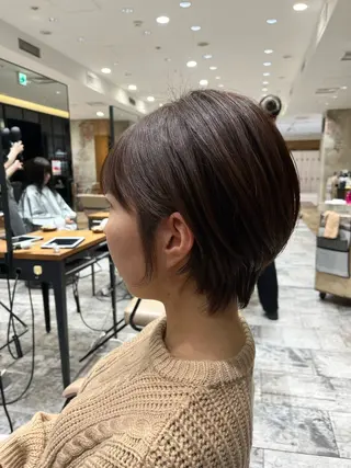 ショート 顔まわりカット 前髪カット安井楽人のヘアスタイル