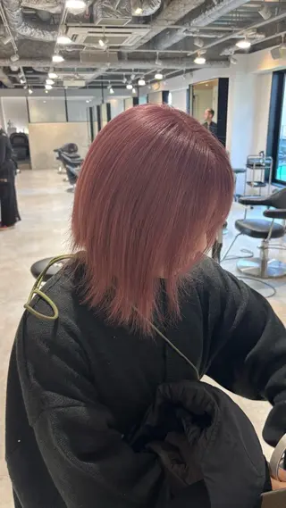ミディアム FLEEK 安立徹のヘアスタイル