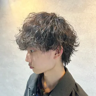 ショート カラー パーマ ヘアアレンジ メンズ 仕上がり満足度No. 1🔥BLUCK🔥のヘアスタイル