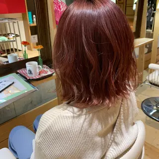 ミディアム カラー hair make DAISY LOTUS所属・MAYU🪡 透明感カラー/耳ツボのヘアスタイル