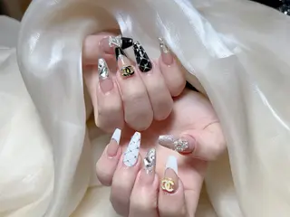 ネイル Rolakira マニのネイルデザイン