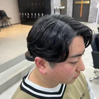 メンズ メンズパーマ特化 荻田知也のヘアスタイル