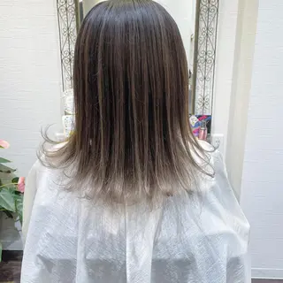 セミロング カラー 皆巳 達郎のヘアスタイル