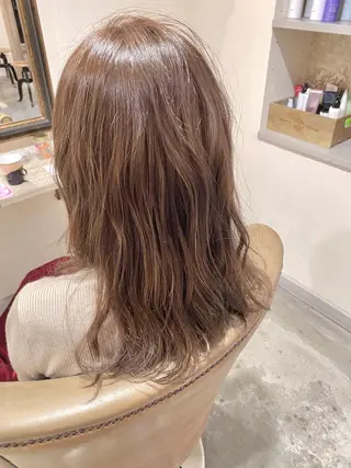 セミロング カラー 美髪・髪質改善 有田怜平のヘアスタイル