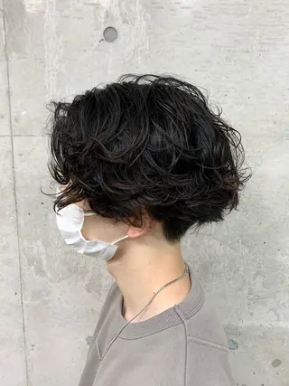 ミディアム パーマ メンズ クセを最大限に活かす メンズパーマ奈良大祐のヘアスタイル