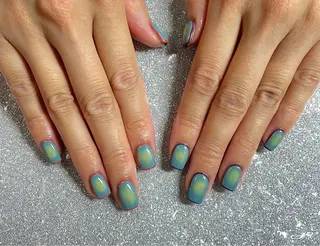 ネイル VIERU 🌈🎀💖のネイルデザイン