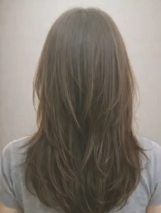 ロング M.SLASH 大元研二のヘアスタイル