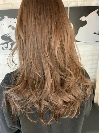 ロング ✨ハイトーン✨艶髪 ✨髪質改善✨和田のヘアスタイル