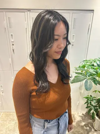 ロング 築地 なずなのヘアスタイル