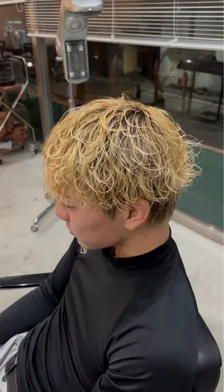 パーマ メンズ PARLOR  MENS HAIR CUT所属・耳塚 柊生のヘアスタイル