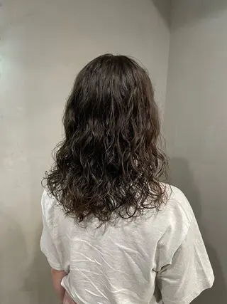 セミロング パーマ Ameri 新宿所属・新宿/透明感カラー/ 髪質改善/桜良のヘアスタイル