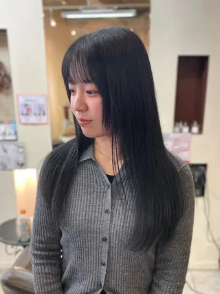 ロング カラー HIKARIS 相川所属・ウチダ ユウヤのヘアスタイル