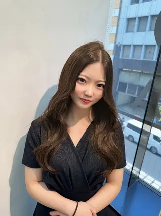 ミディアム サロウィン新宿三丁目East所属・💕冬モテ×上品色気 モテヘア💕山田航介のヘアスタイル