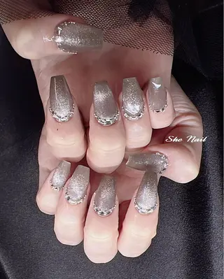 ネイル She   Nail所属・ISA_ BELLAのネイルデザイン