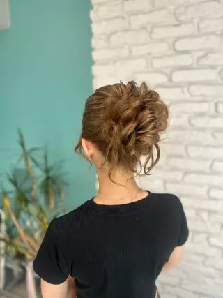 ロング ヘアアレンジ LeeHorie MIUのヘアスタイル