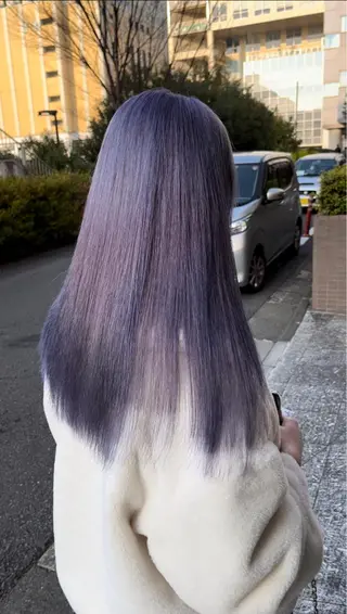 ロング メンズバレイヤージュ 斉藤春のヘアスタイル