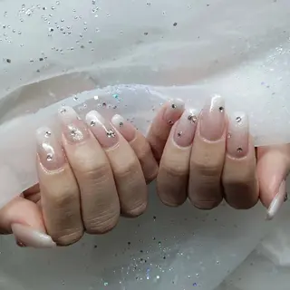 ネイル 金井 奈々のネイルデザイン