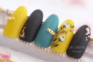 ネイル Elio所属・Elio 国泰寺のネイルデザイン