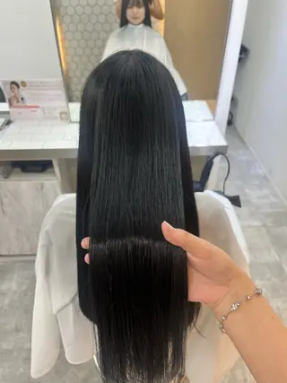 ロング トリウミ カホのヘアスタイル