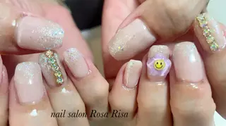 ミディアム ネイル ネイルスタジオ シェイクユアハンズのネイルデザイン