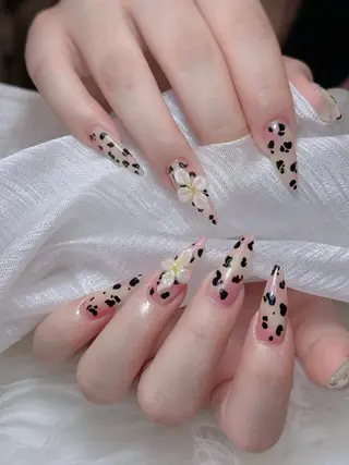 ネイル Lumi Nailのネイルデザイン